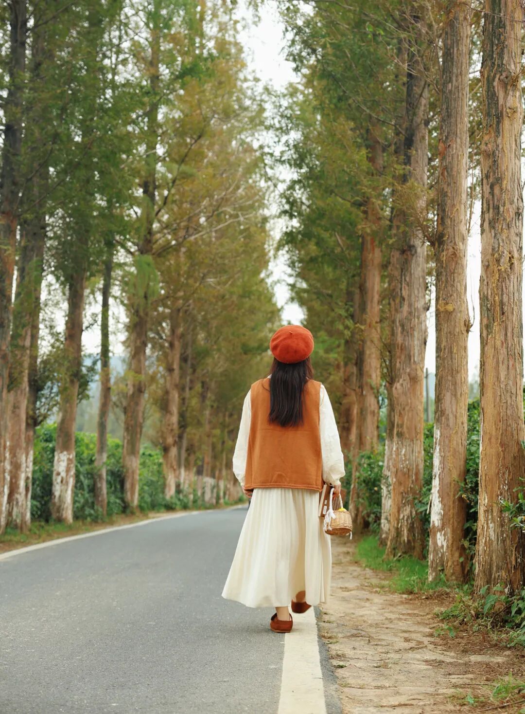 拍照不露脸，5个技巧有氛围感的把自己拍进风景里